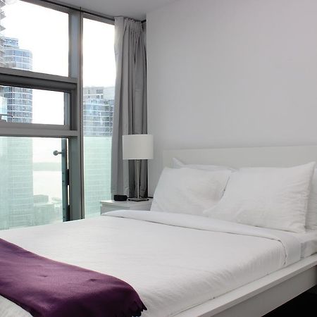 Atlas Suites- Furnished Apartments-College Street, Toronto Exterior photo